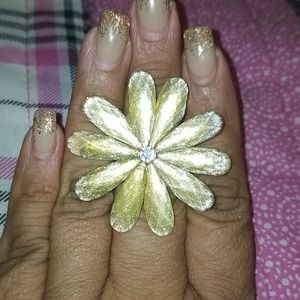 Statement Ring- Yellow Flower